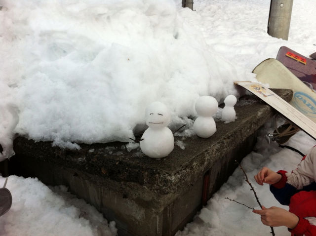 すのぼ雪だるま